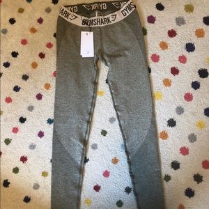 Gymshark Leggings in Khacki/Sand NWT